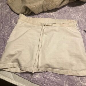 New York Laundry Cream Stretch Skirt